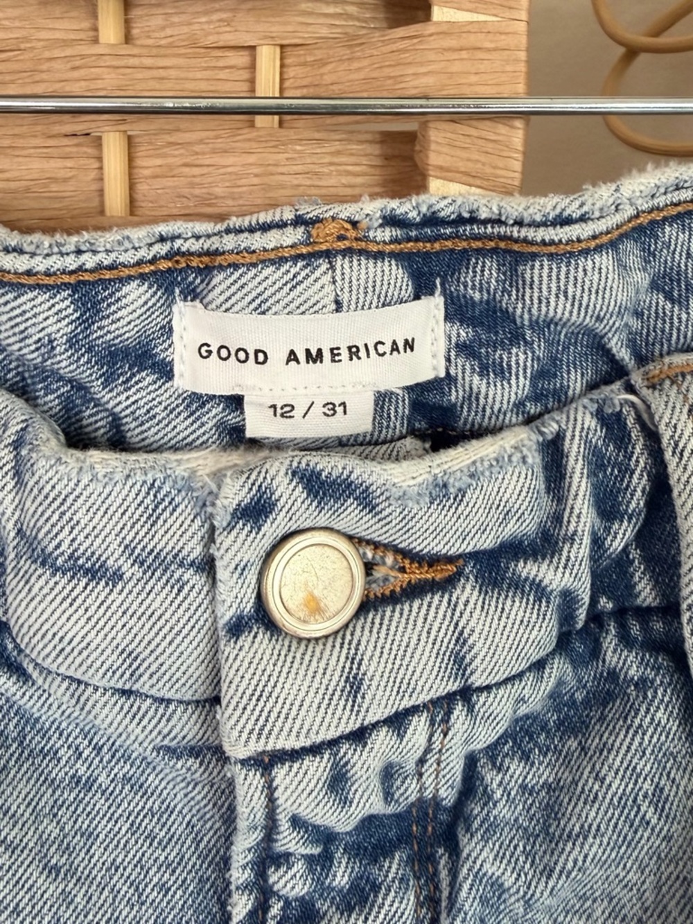 Good American Good Curve Straight Step Jeans in Indigo Wash Size 12/31 - Picture 4 of 10
